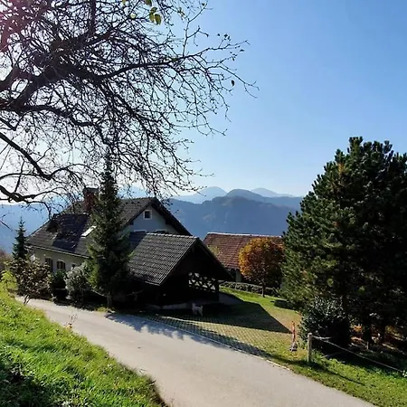 House Pucnk-beautiful Countryside 別荘