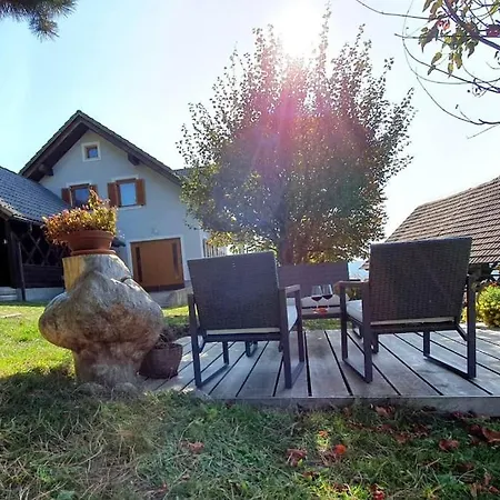 House Pucnk-beautiful Countryside Vikendica