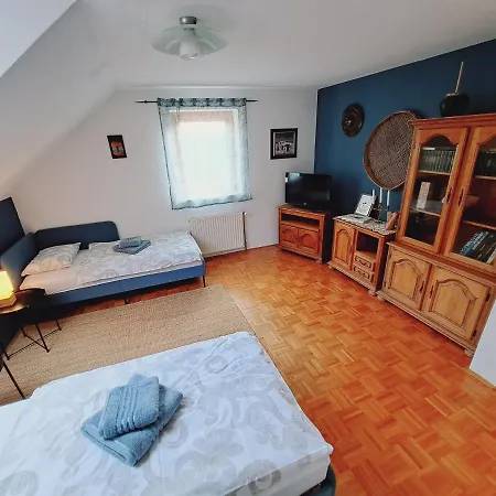 House Pucnk-beautiful Countryside Vakantiehuis *